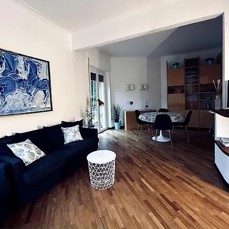 Apartment In Zona Tranquilla